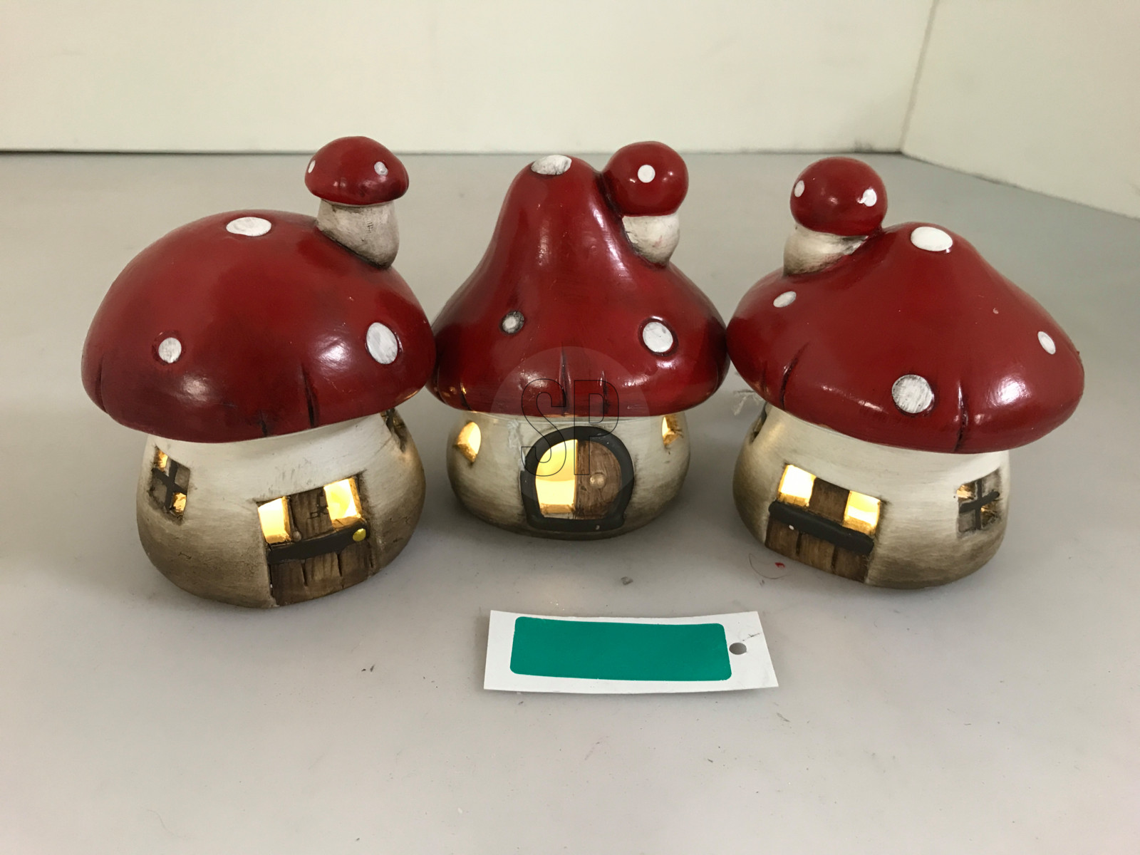 Mały domek muchomor LED – bajkowa dekoracja z magicznym światłem