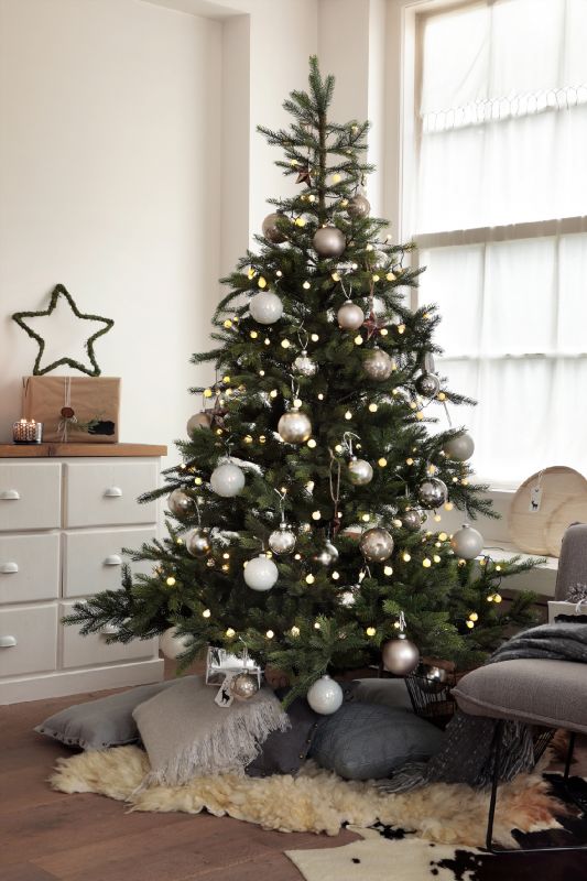 Lampki choinkowe ciepłe białe światło 240 LED 18 m